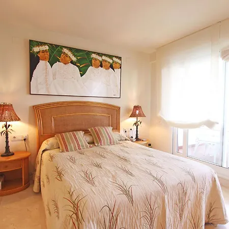 1105 Beachfront Golden Mile * Marbella