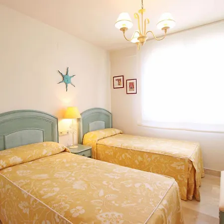 1105 Beachfront Golden Mile Marbella